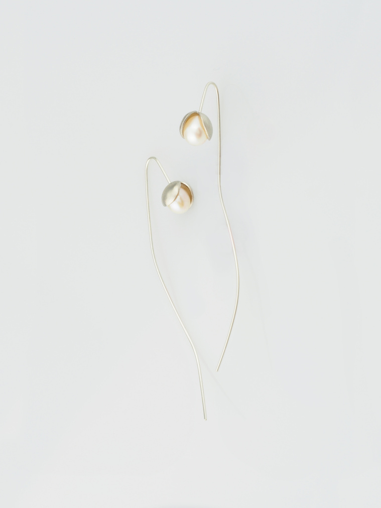 Nestle Luminous earrings, inspired by Sweet Pea flowers, contemporary jewellery by artist Di Allison, HALLISON Studios, Tasmania online gallery store. Sterling silver, domed, white freshwater pearls, long sterling stems.