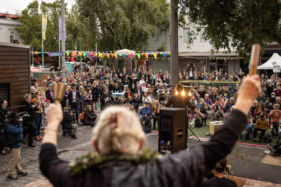 Liz Jones at the War-Rak Banksia Festival at La Mama Theatre in Carlton, Melbourne. Event photography by Darren Gill