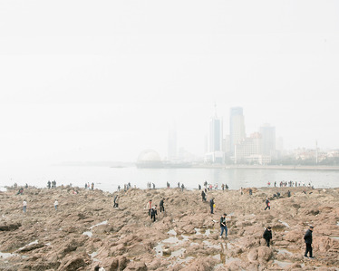 The Yellow Sea coast, Qingdao, Shandong Province, China.  March 2024. 黄海沿岸，山东青岛