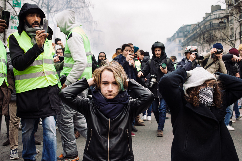Manifestation du 8 décembre des gilets jaunes dans Paris, marquée par un dispositif policier sans précédent.
#giletsjaunes #manifestation #8decembre #paris #ActeIV