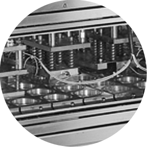 foil sealing and cutting system