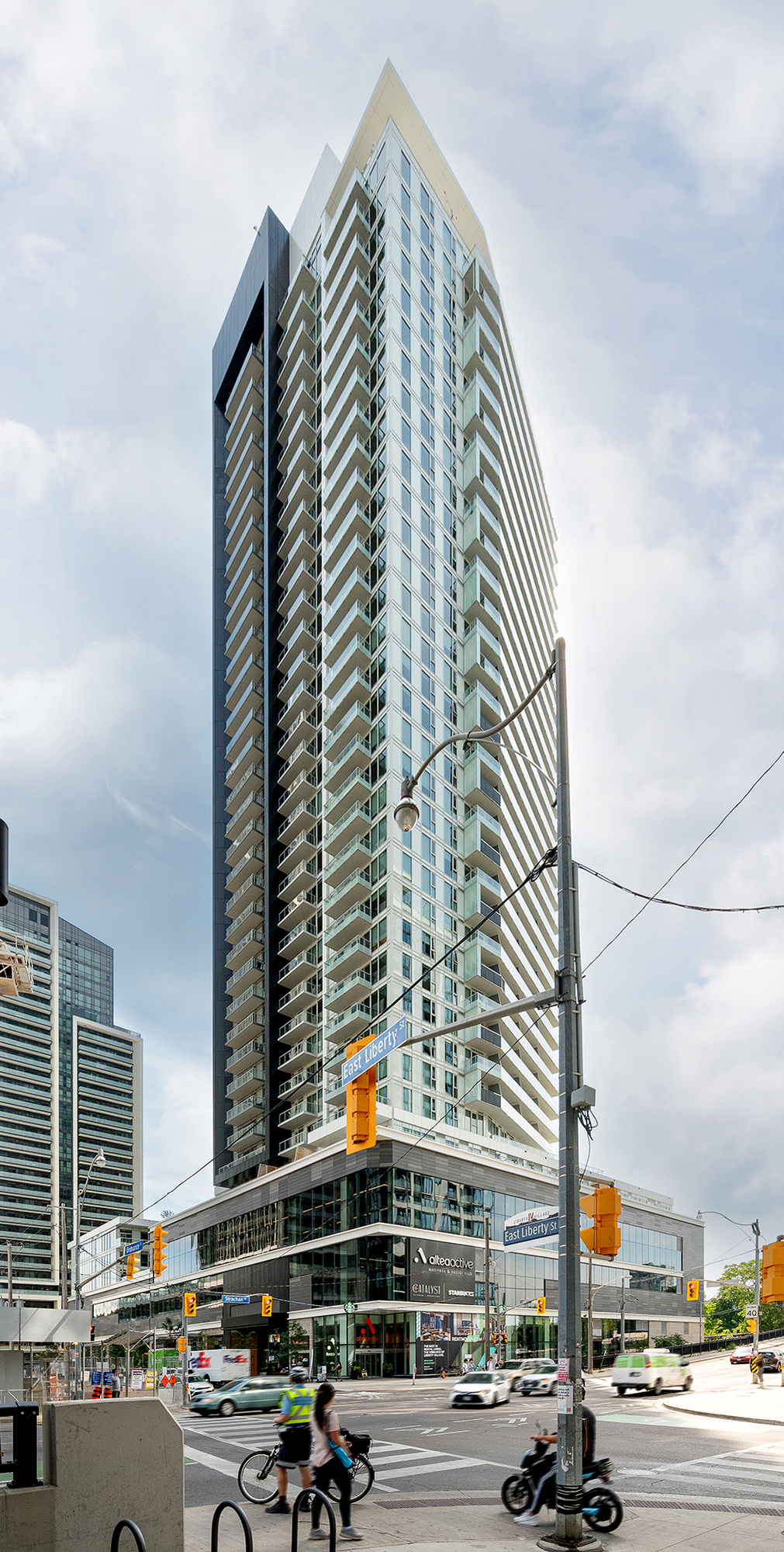 Toronto Architectural Photography Novus building by Frank Fenn IDEA3 from E Liberty and Strachan Avenue