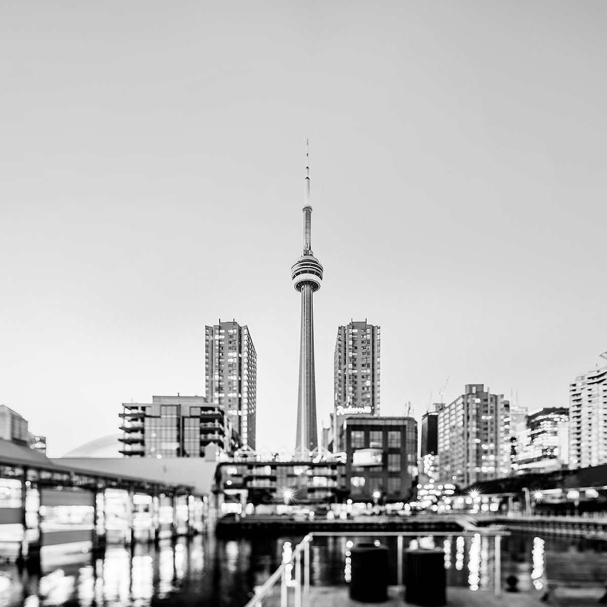 CN TOWER Toronto by Frank Fenn IDEA3