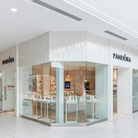 White Oaks Mall London Ontario by Frank Fenn IDEA3 Photography interior intersection