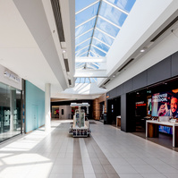 White Oaks Mall London Ontario by Frank Fenn IDEA3 Photography interior Freedom Mobile