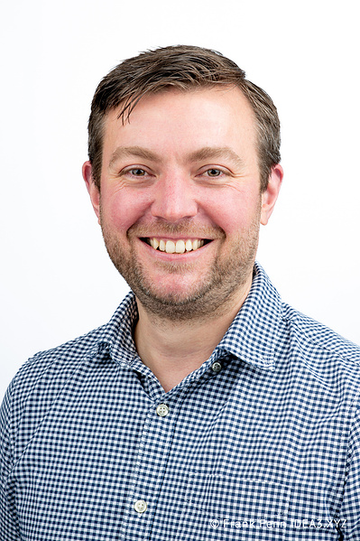 Headshot Photography in Ottawa by Frank Fenn IDEA3