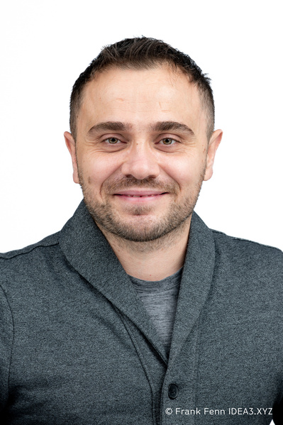 Headshot Photography in Ottawa by Frank Fenn IDEA3