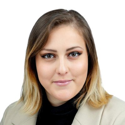 Headshot photograph of a professional woman in Ottawa Offices by Frank Fenn IDEA3