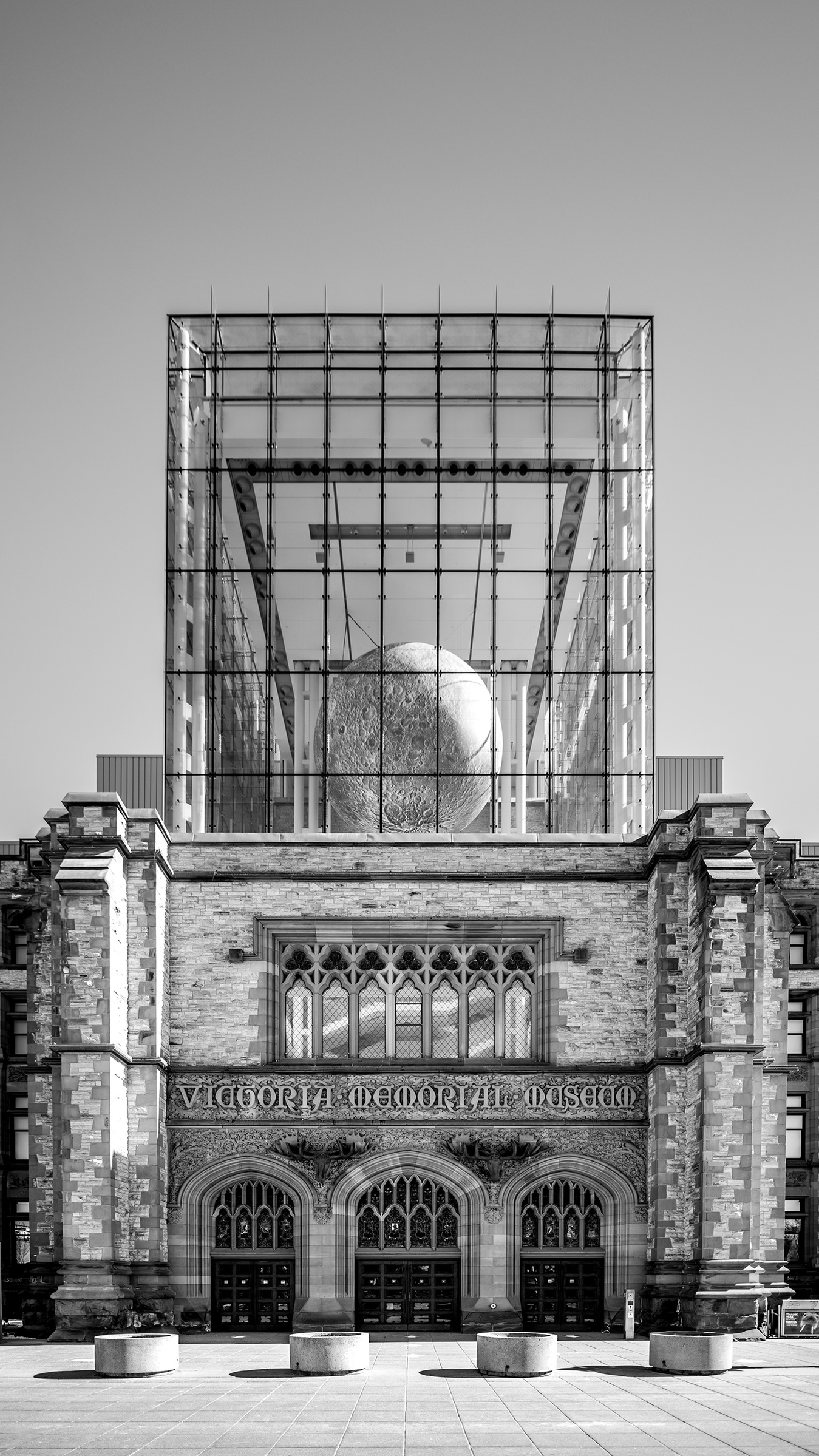 Canadian Museum of Nature in black and white front view by Frank Fenn IDEA3 Architectural Photography