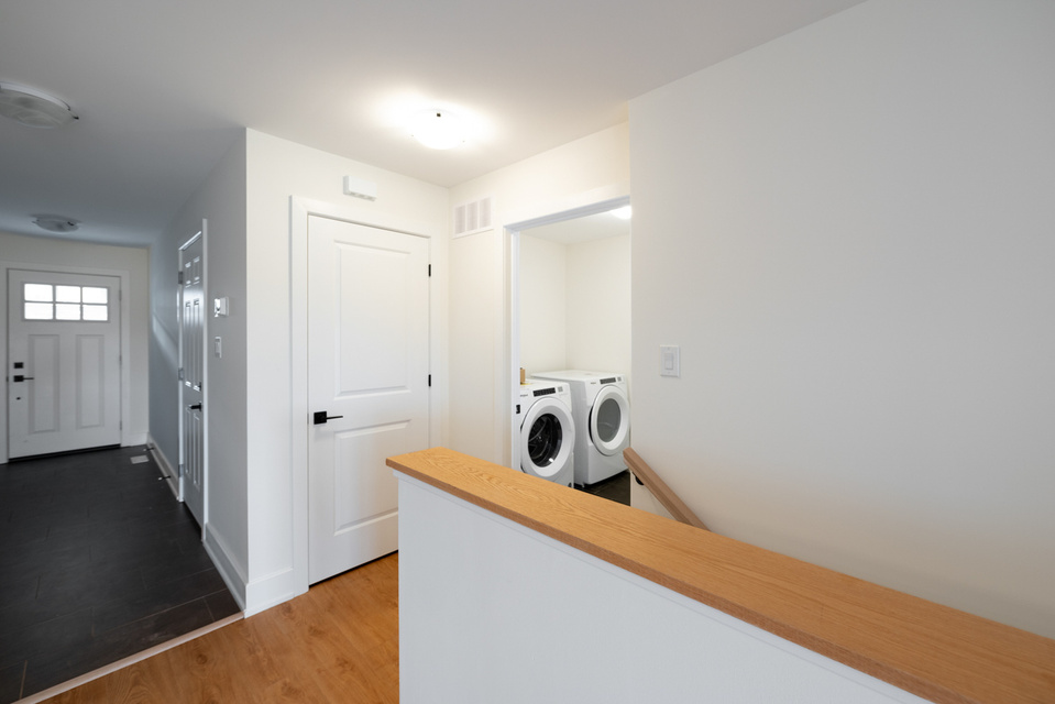 Real estate photography of a new home in Smiths Falls Ontario by Frank Fenn IDEA3