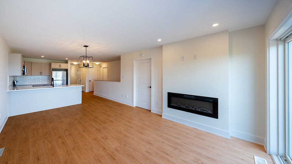 Real estate photography of a new home in Smiths Falls Ontario by Frank Fenn IDEA3