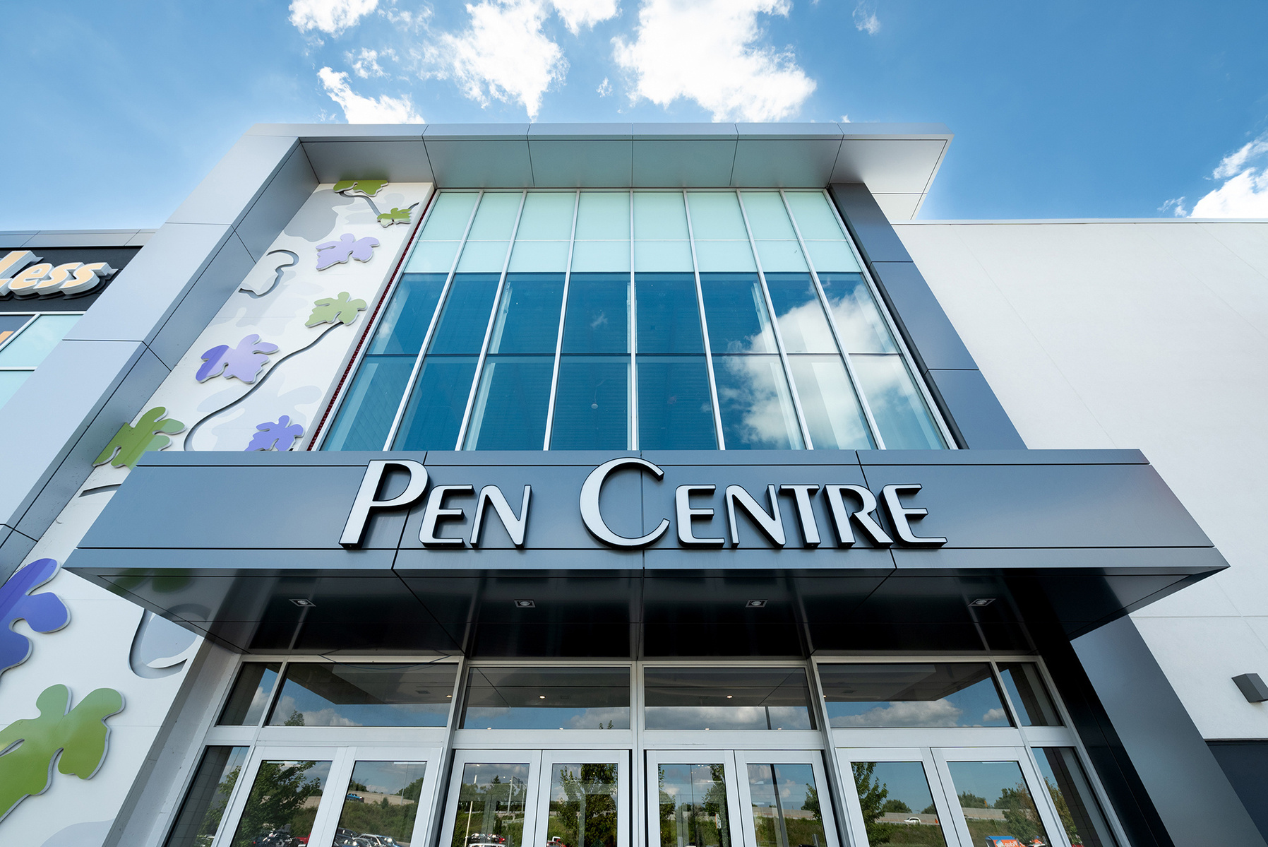 Pen Centre entrance shopping centre photography by Frank Fenn