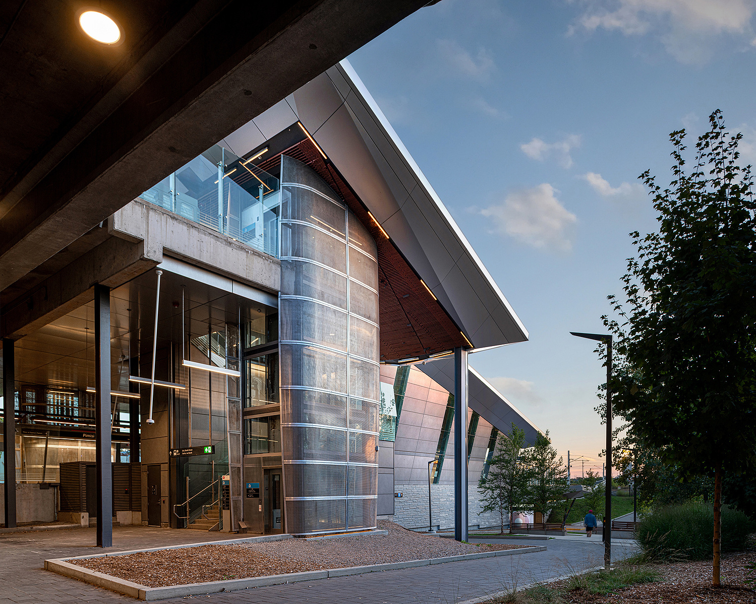 Pimisi station in Ottawa Architectural Photography by Frank Fenn IDEA3