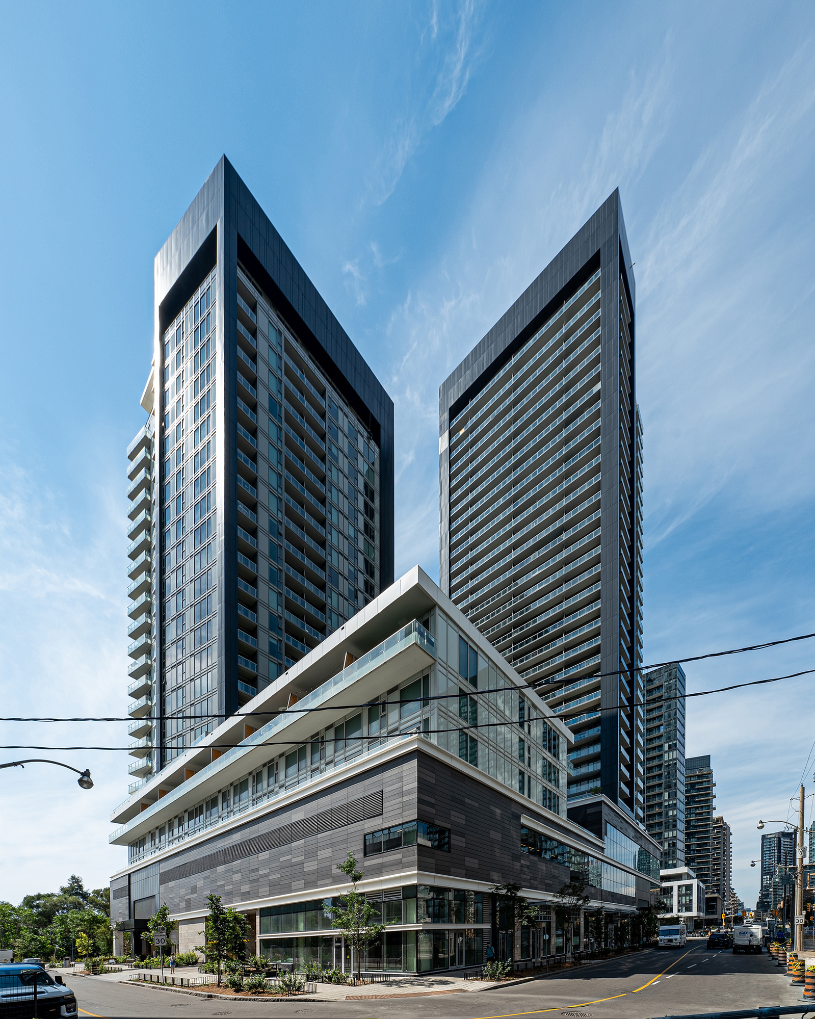 Toronto Architectural Photography Novus building by Frank Fenn IDEA3 from Ordnance Street