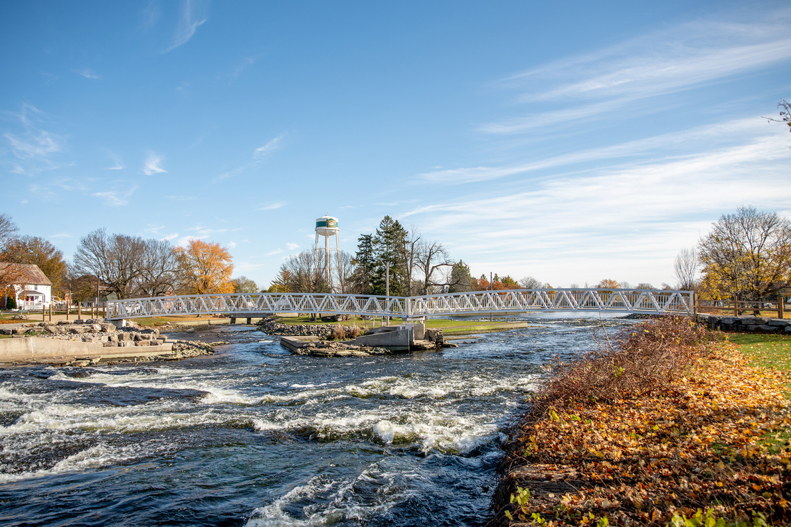 Maadi Bridge Pedestrian Bridge in Smiths Falls