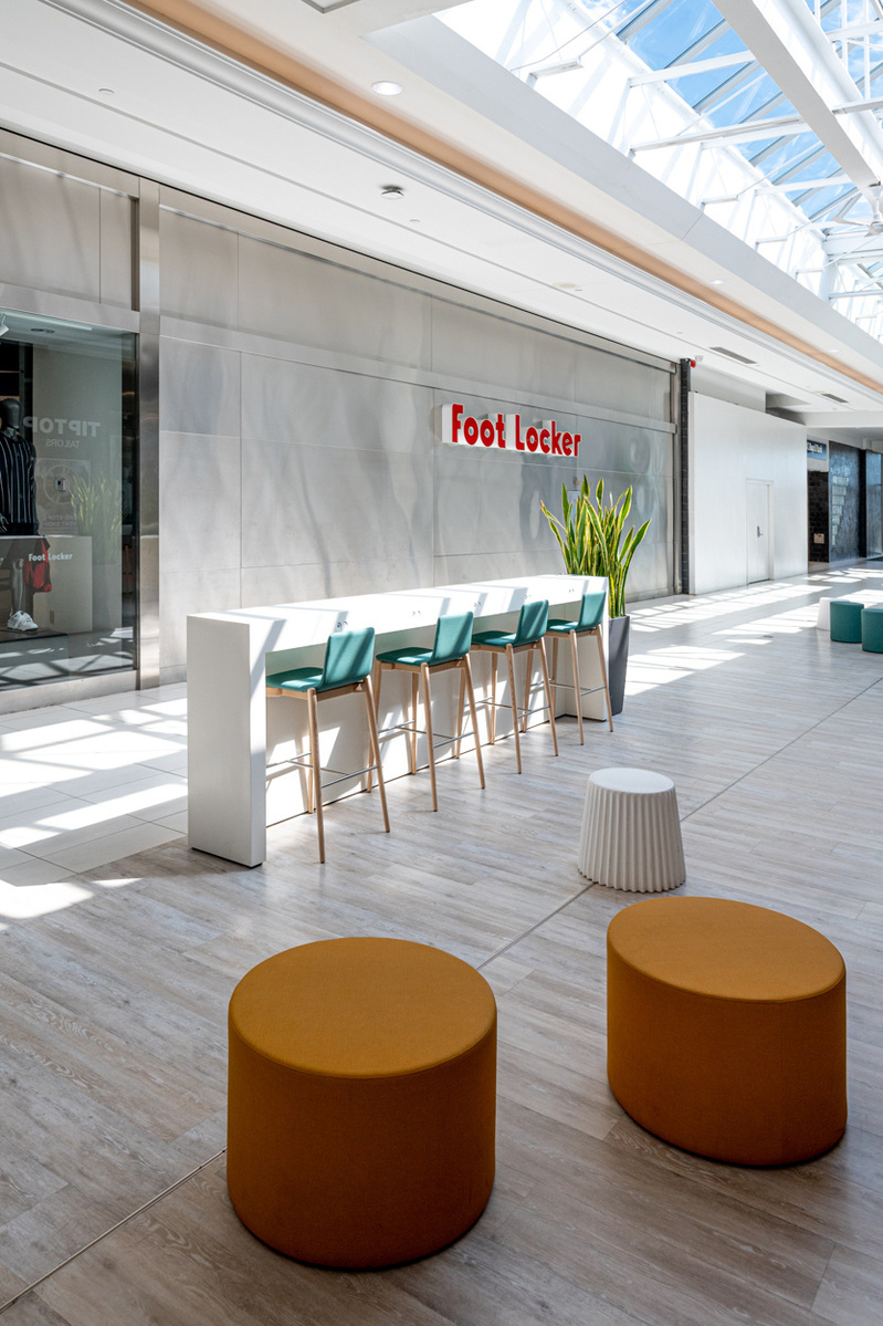 White Oaks Mall London Ontario by Frank Fenn IDEA3 Photography interior features charging area