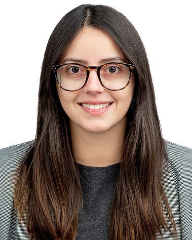 Headshot photograph of a professional woman in Ottawa Offices by Frank Fenn IDEA3