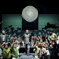 Viktor Antipenko (Hermann), Lars Rühl (Tschekalinskij), Mateusz Hoedt (Ssurin), Hauschor und Extrachor des Staatstheater Kassel