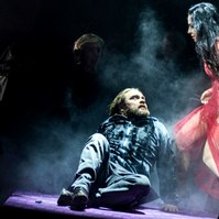Viktor Antipenko (Hermann), Ilseyar Khayrullova (Gräfin), Statisterie des Staatstheater Kassel