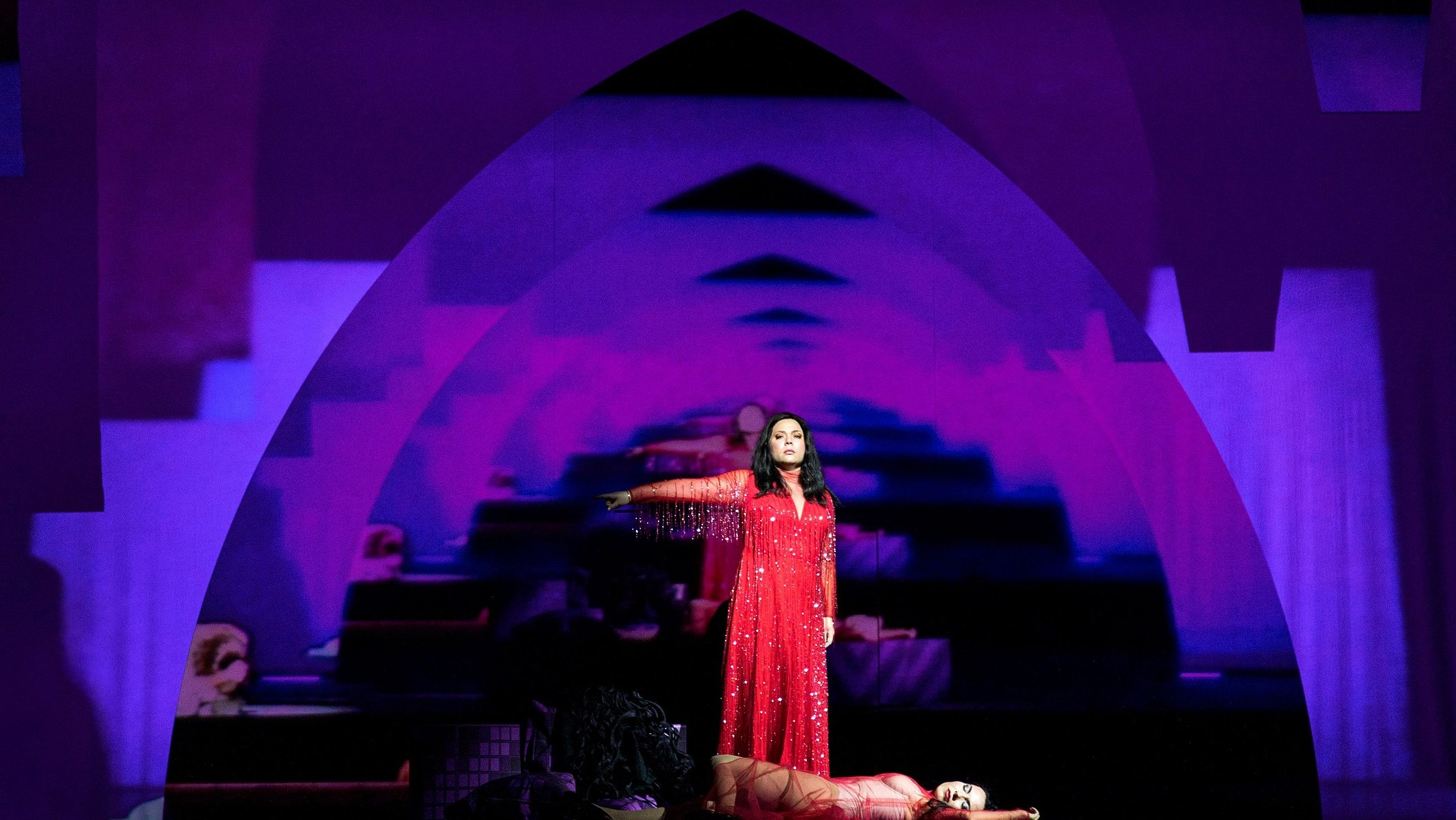 Margrethe Fredheim (Lisa) und Ilseyar Khayrullova (Gräfin)