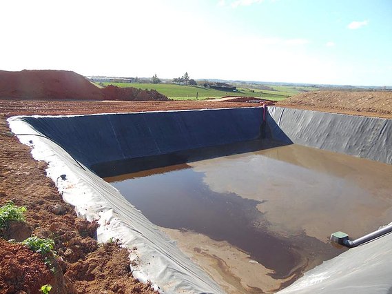 fosse géomembrane, fosse à lisier, stockage d'effluent, Tarn, Aveyron, Cantal, Auvergne, Occitanie