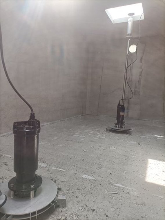 pose d'hydro-éjecteur dans une cuve en béton