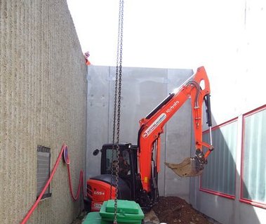 grutage d'une micro-station d'épuration sur Toulouse pour le compte de TISEO