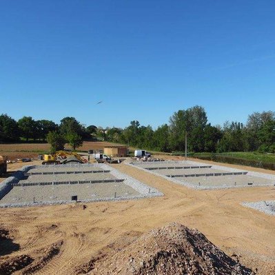une station d'épuration par filtre à roseaux adapté pour 1650 EH