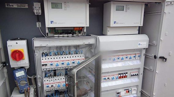 Armoire électrique du SBR avec automate programmable. 