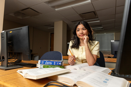 Katelyn Cao, transfer viewbook portraits. Photo by Srijita Chattopadhyay&amp;amp;#x2F; Ole Miss Digital Imaging Services