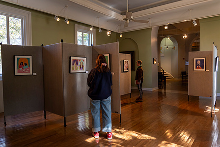 Southern Studies Students at Bernard Observatory. Photo by Srijita Chattopadhyay&amp;amp;#x2F; Ole Miss Digital Imaging Services