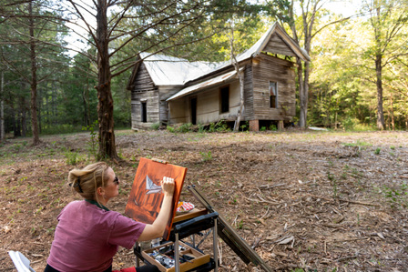 Nine Mississippi artists participate in Plein Air Painting Competition at Greenfield Farm on Sept. 17, 2023. Hannah McCormick, a graduate of the University of Mississippi who paints and teaches in Water Valley. Photo by Srijita Chattopadhyay&amp;amp;amp;amp;amp;#x2F; Ole Miss Dig
