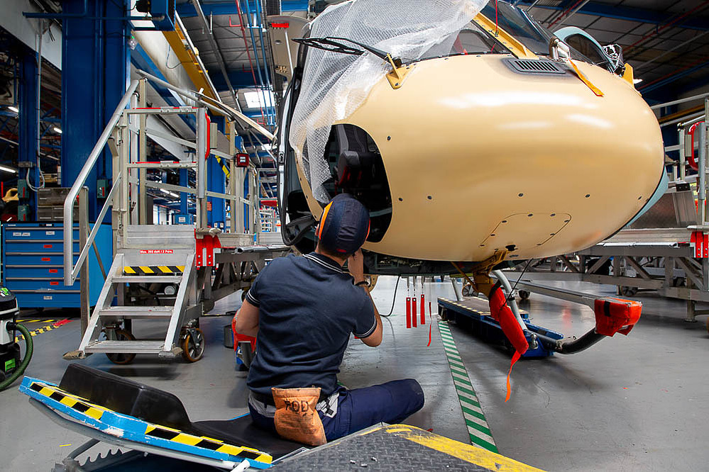 Chaîne de montage des Helicopters legers. Hélicoptère AS350. Airbus Helicopters. Industrie de l'Armement, Défense Nationale