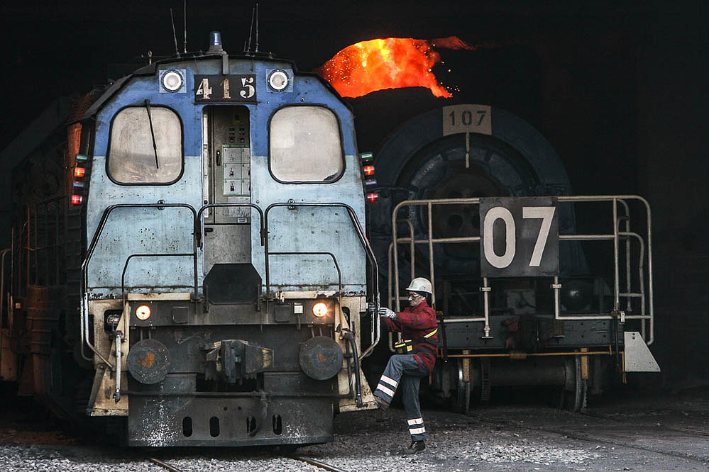 Train automatique locomoteur diesel ligne de production du haut fourneau. Industrie Lourde , Siderurgie