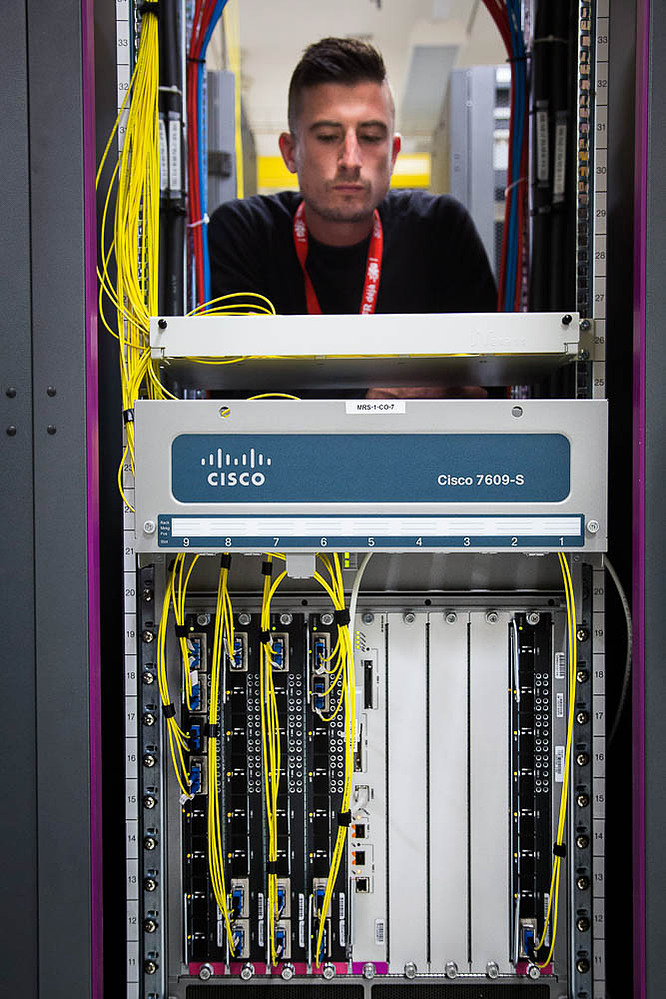Industrie télécomunication, nouvelle technologie, internet, serveur.