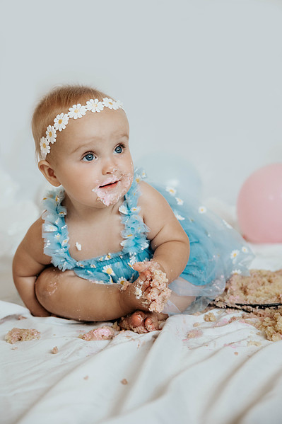 baby girl's 1st birthday Colorado milestone cake smash