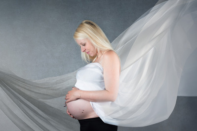 Femme enceinte, Photo de Grossesse, Photo Maternité, photographe studio, Photo Nouveau-né, Naissance, Gizeux, Bourgueil, Tours, Chinon, Langeais, Saumur