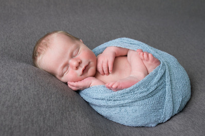 Photo Nouveau-né, Photo Naissance, Maternité, photographe studio, Photo bébé, nourrisson, Gizeux, Bourgueil, Tours, Chinon, Langeais, Saumur