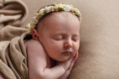Photo Nouveau-né, Photo Naissance, Maternité, photographe studio, Photo bébé, nourrisson, Gizeux, Bourgueil, Tours, Chinon, Langeais, Saumur