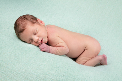 Photo Nouveau-né, Photo Naissance, Maternité, photographe studio, Photo bébé, nourrisson, Gizeux, Bourgueil, Tours, Chinon, Langeais, Saumur