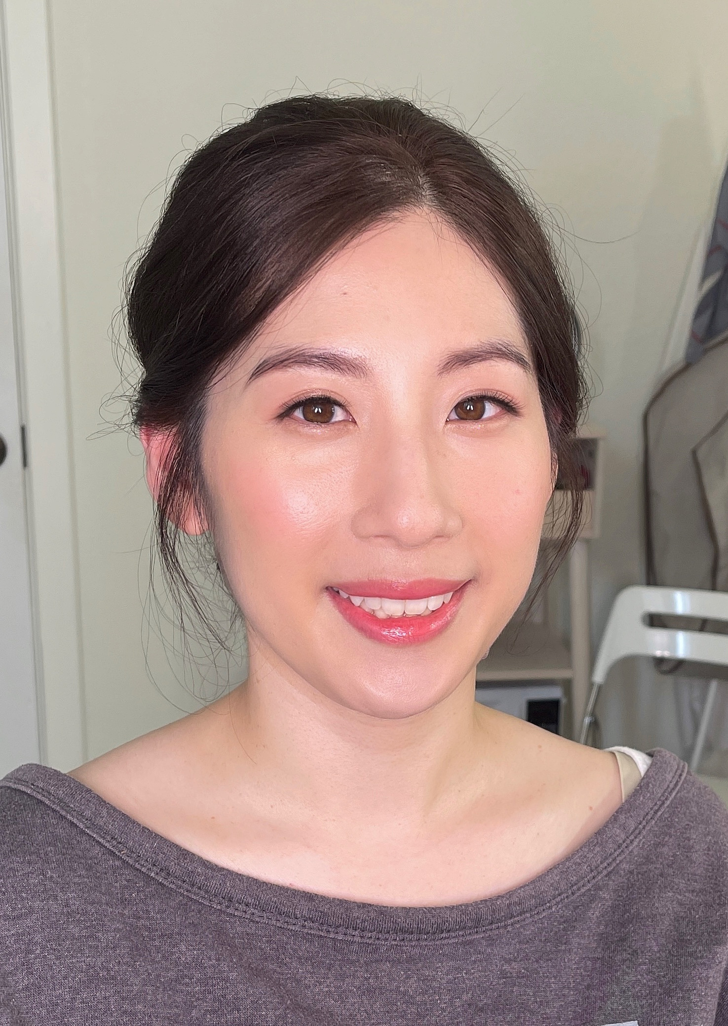 Portland Korean bride hired Anny Chow Bridal to create this beautiful clean korean-styled makeup look for her wedding.