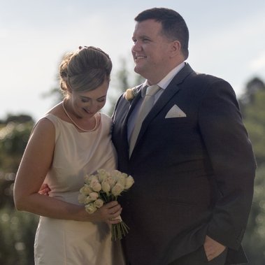 Outdoor wedding photography in Melbourne, Australia's beautiful gardens.