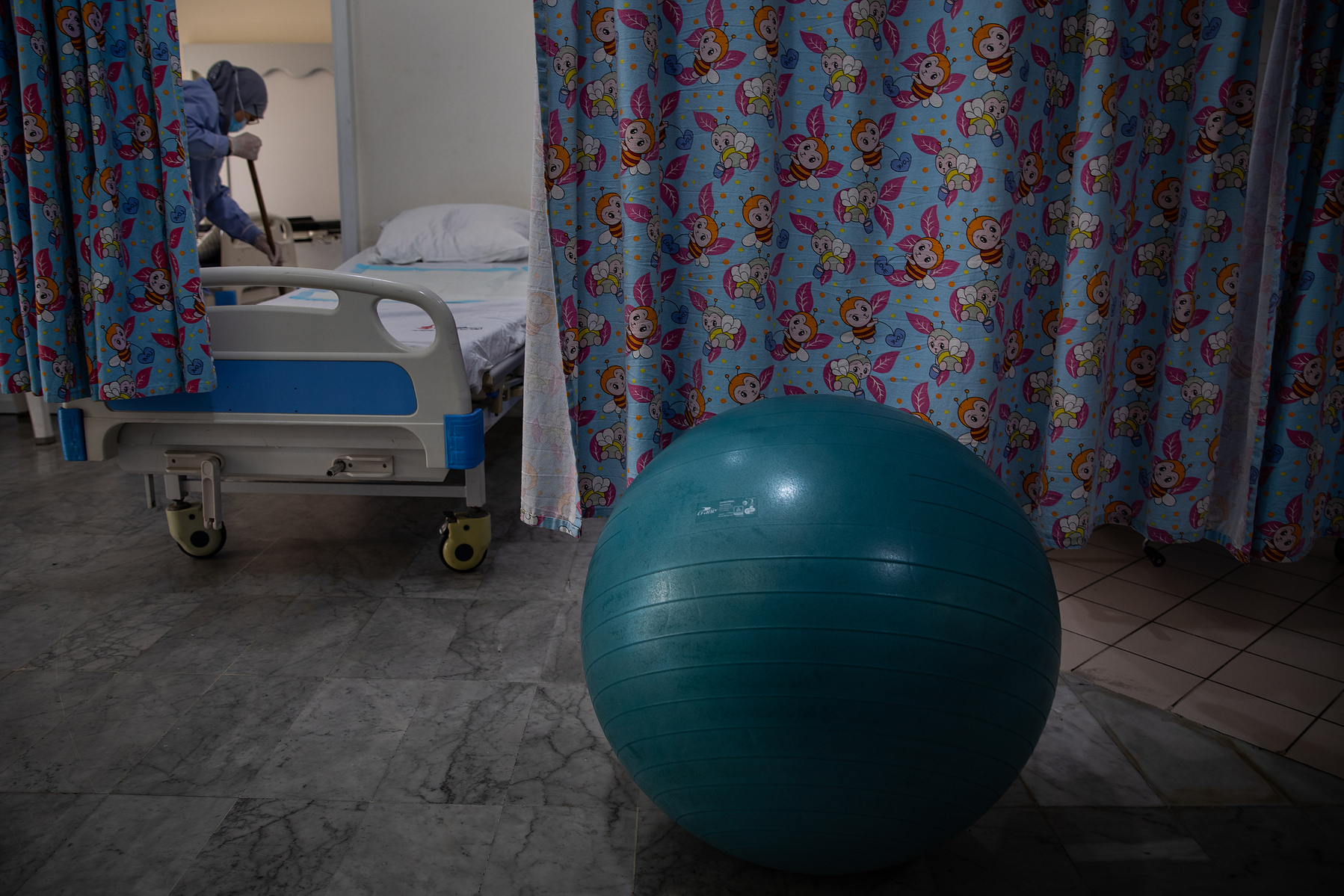 A birthing ball in the labor room at Rafic Hariri University Hospital. Exercising on a birthing ball, as well as breathing techniques, having a hot shower and receiving a massage are non-medical methods of pain relief during childbirth.