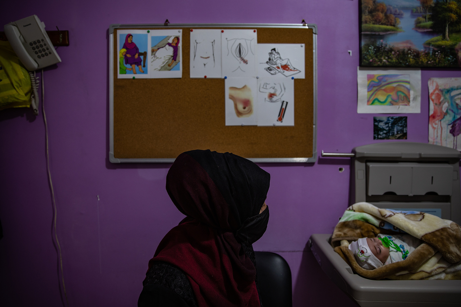 Arifa, 29 years old, attends a post-natal visit with her baby. 40 days prior to the appointment she gave birth naturally.