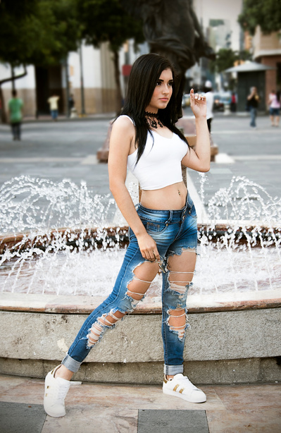 Young girl during a lifestyle model portrait photo shoot