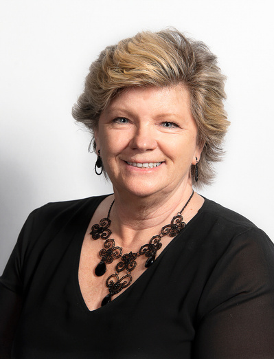 Headshot image of a woman from Orlando