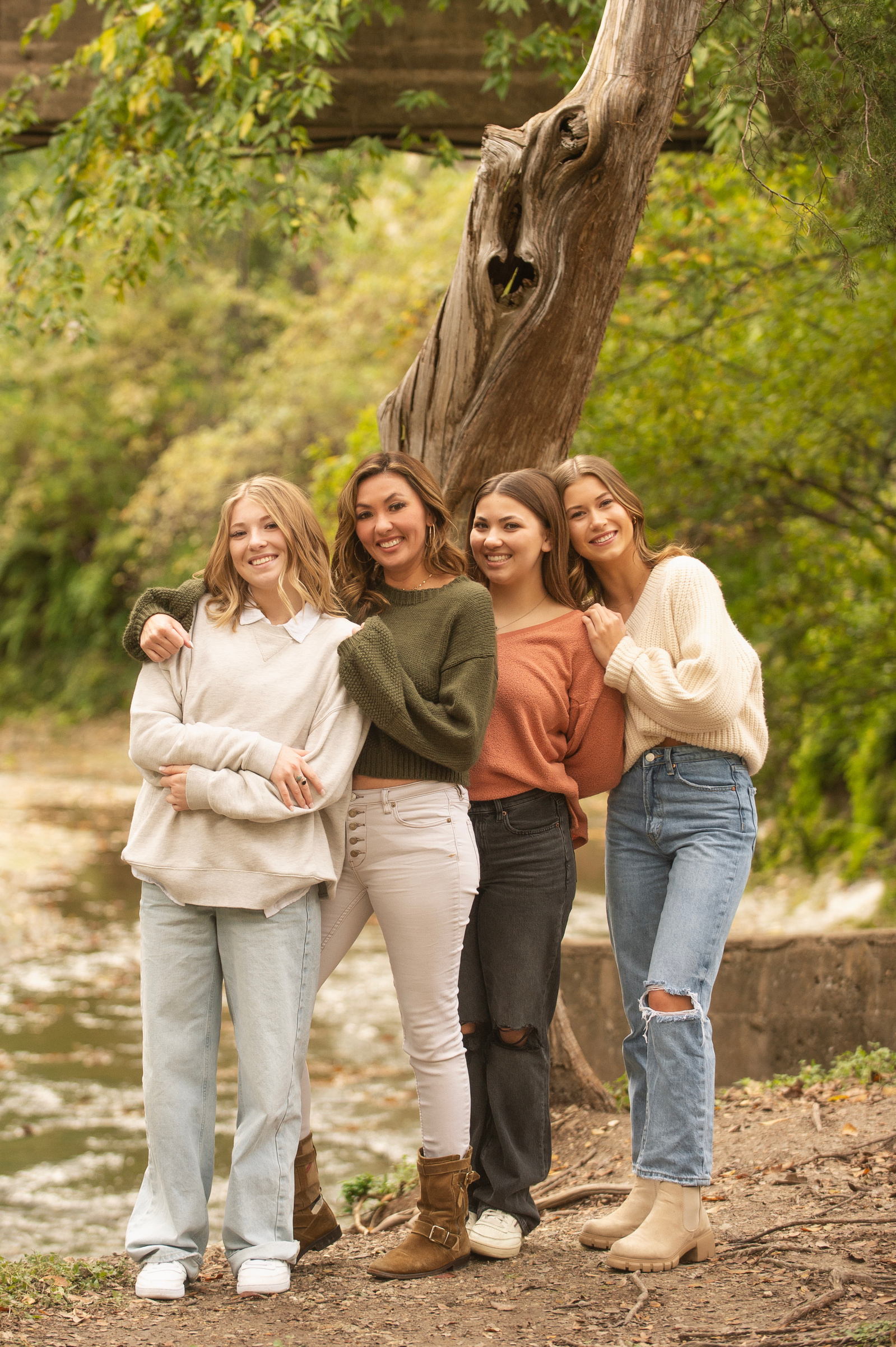 Family photo by Love Pic Love and Photographer, Erick Johnson. On location at White Rock Lake.