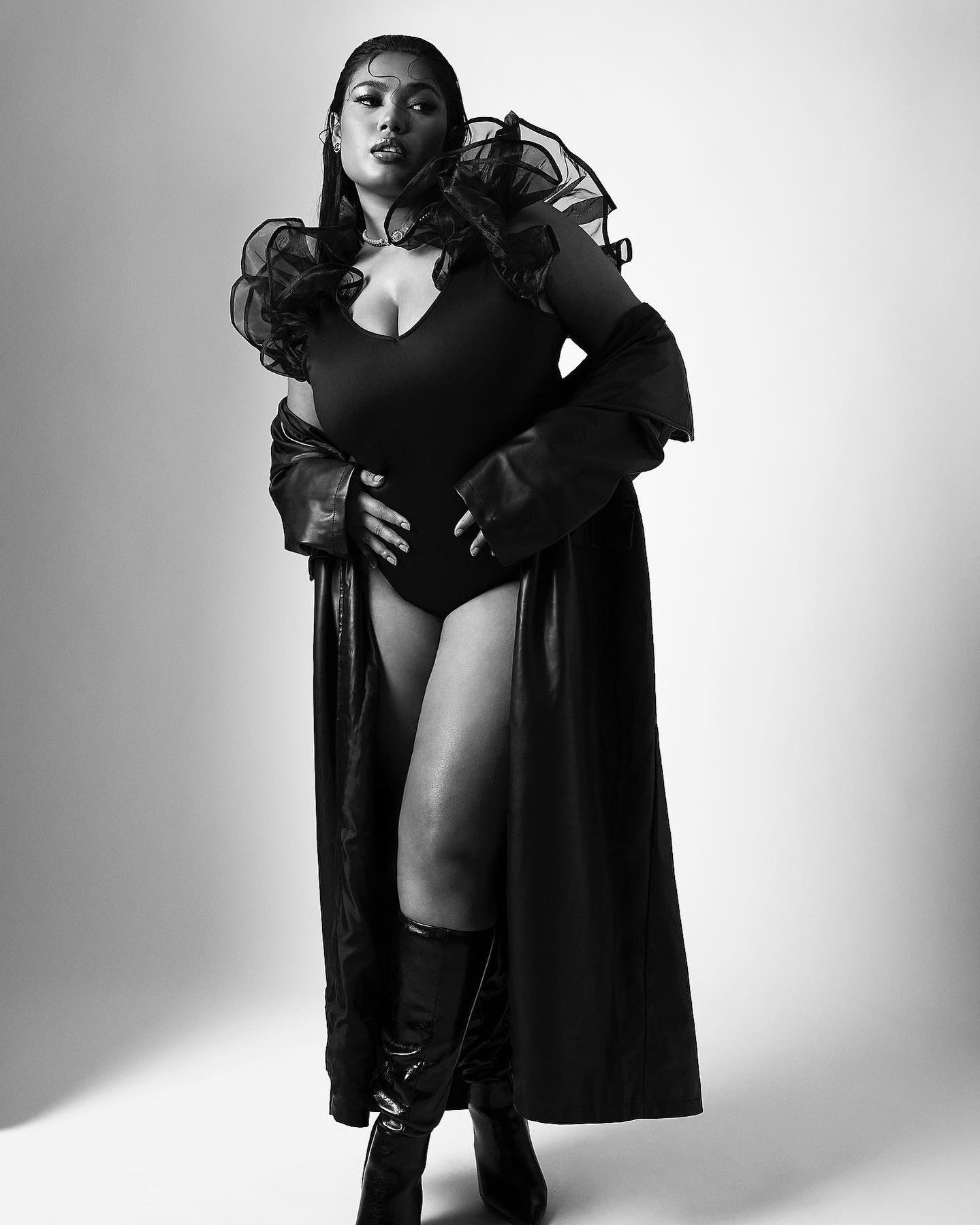 Model: Kaffya Zaman
Photographer: Alex Pinero
Stylist: Bella Oliver