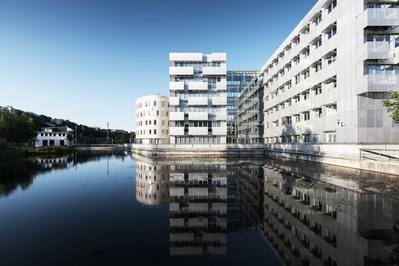 Photographie d'architecture quartier Confluences Lyon
Lotfi Dakhli Photographe