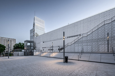 Photographie d'architecture centre commercial Westfield La Part-Dieu Lyon 
Lotfi Dakhli Photographe